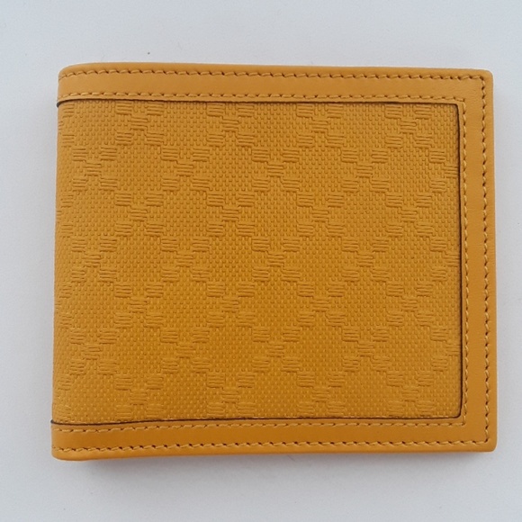 NIB 100% Authentic GUCCI wallet. Price is firm. - Picture 2 of 8